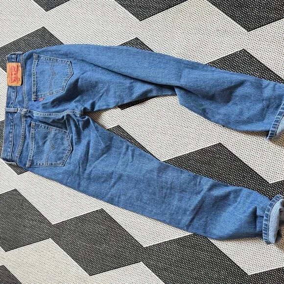 Levi's Men's 505 Regular Fit Jeans - Medium Stonewash, 29W x 32L - WORN ONCE - Picture 9 of 9